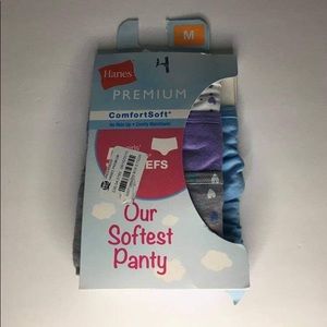 Girls Hanes 4 Pk Briefs Size M